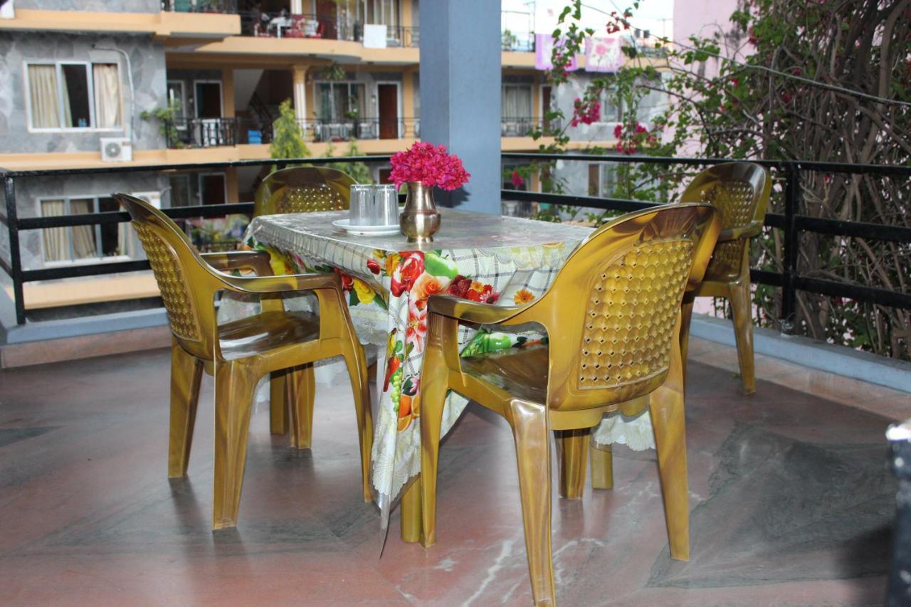 Hotel Snow Leopard Pokhara Exterior foto