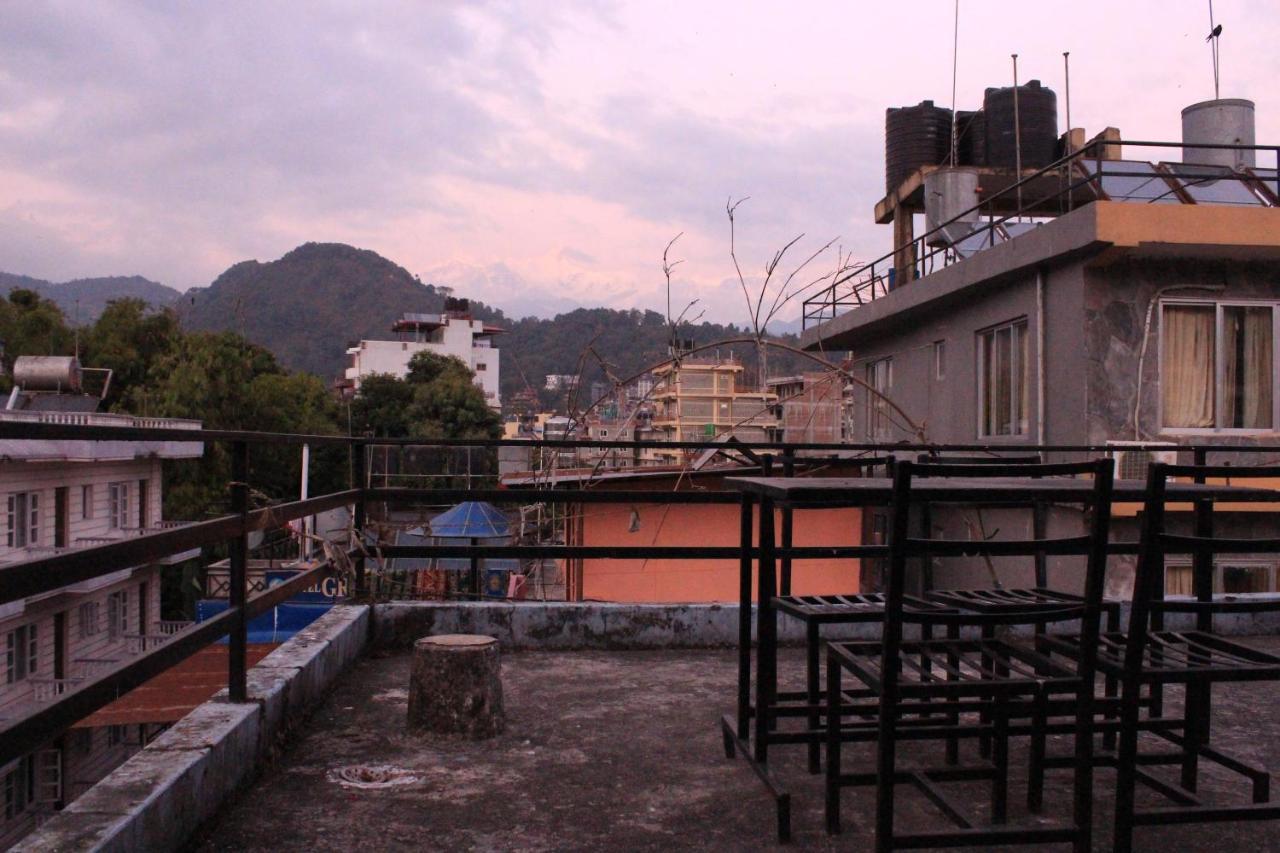 Hotel Snow Leopard Pokhara Exterior foto