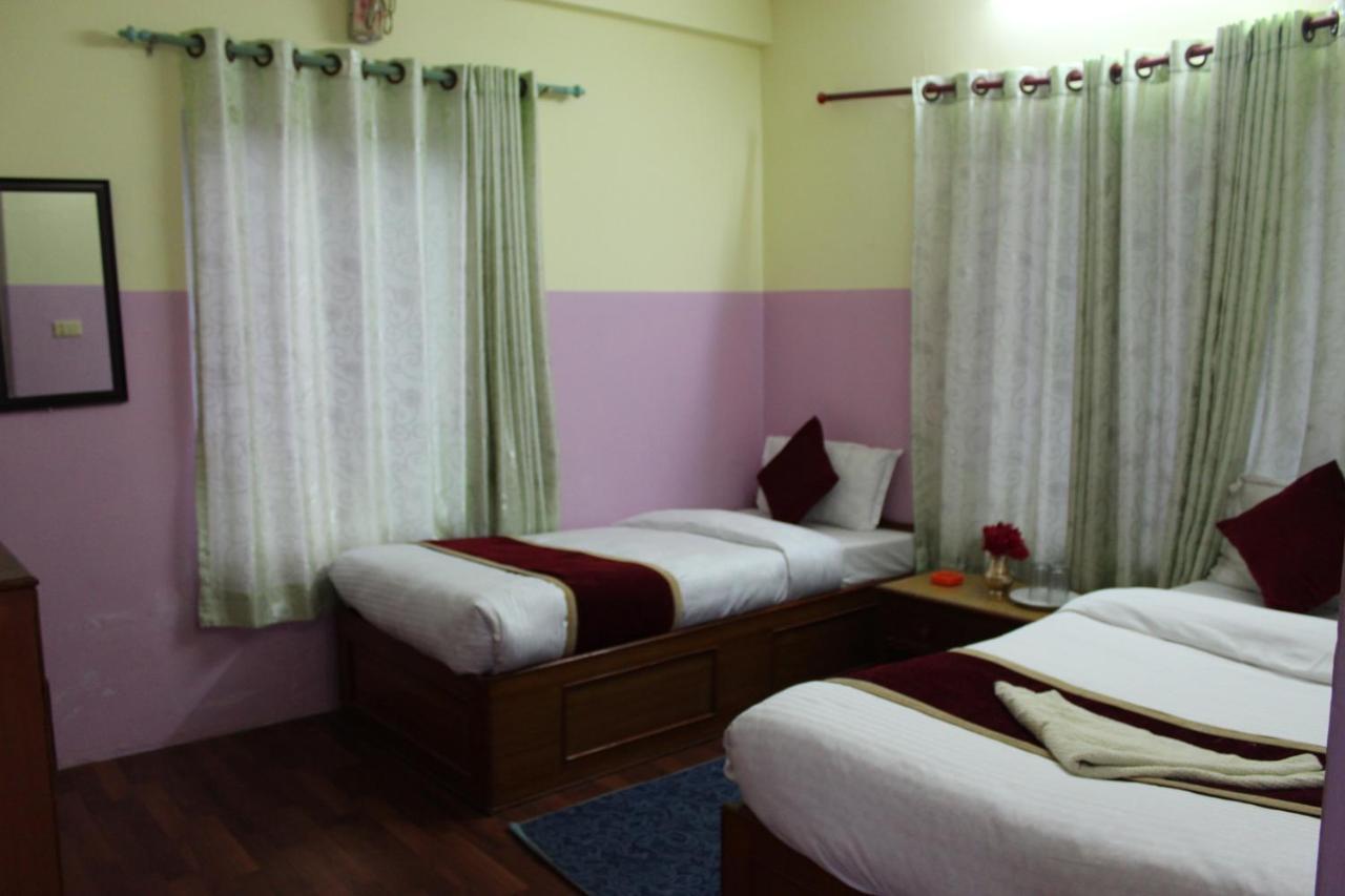 Hotel Snow Leopard Pokhara Exterior foto