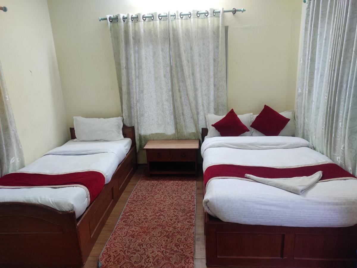 Hotel Snow Leopard Pokhara Exterior foto
